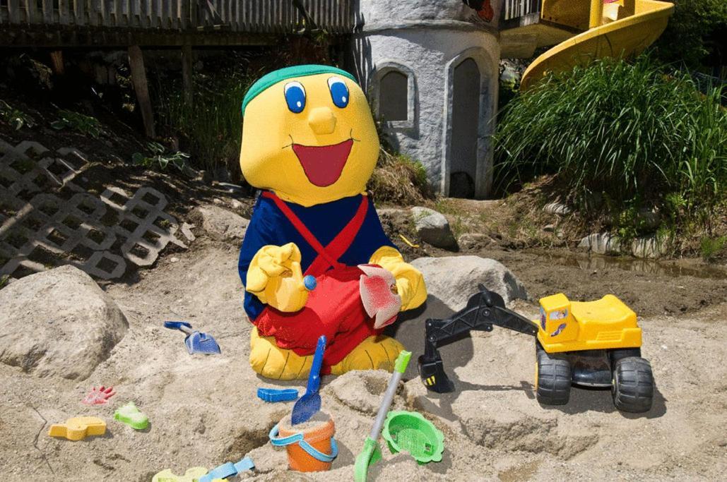 Smileys Kinderhotel Trebesing Exterior photo